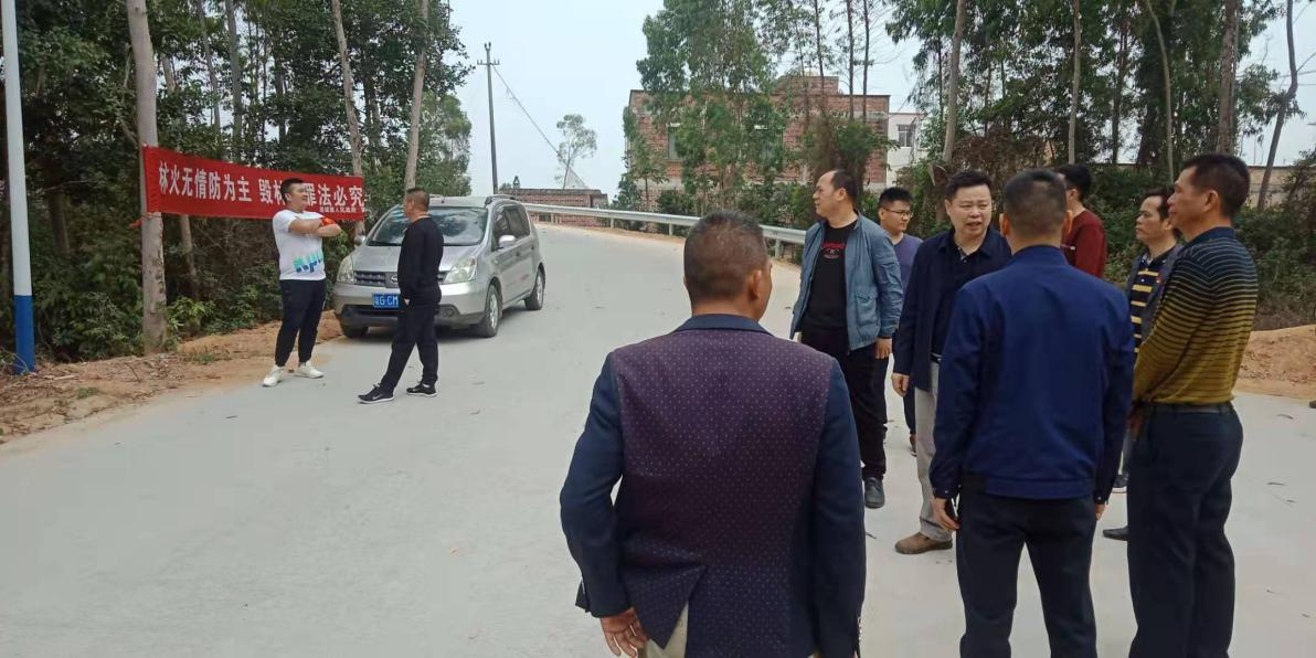 市應急管理局黃旭副局長帶隊到遂溪縣檢查清明節前森林防滅火工作2.png